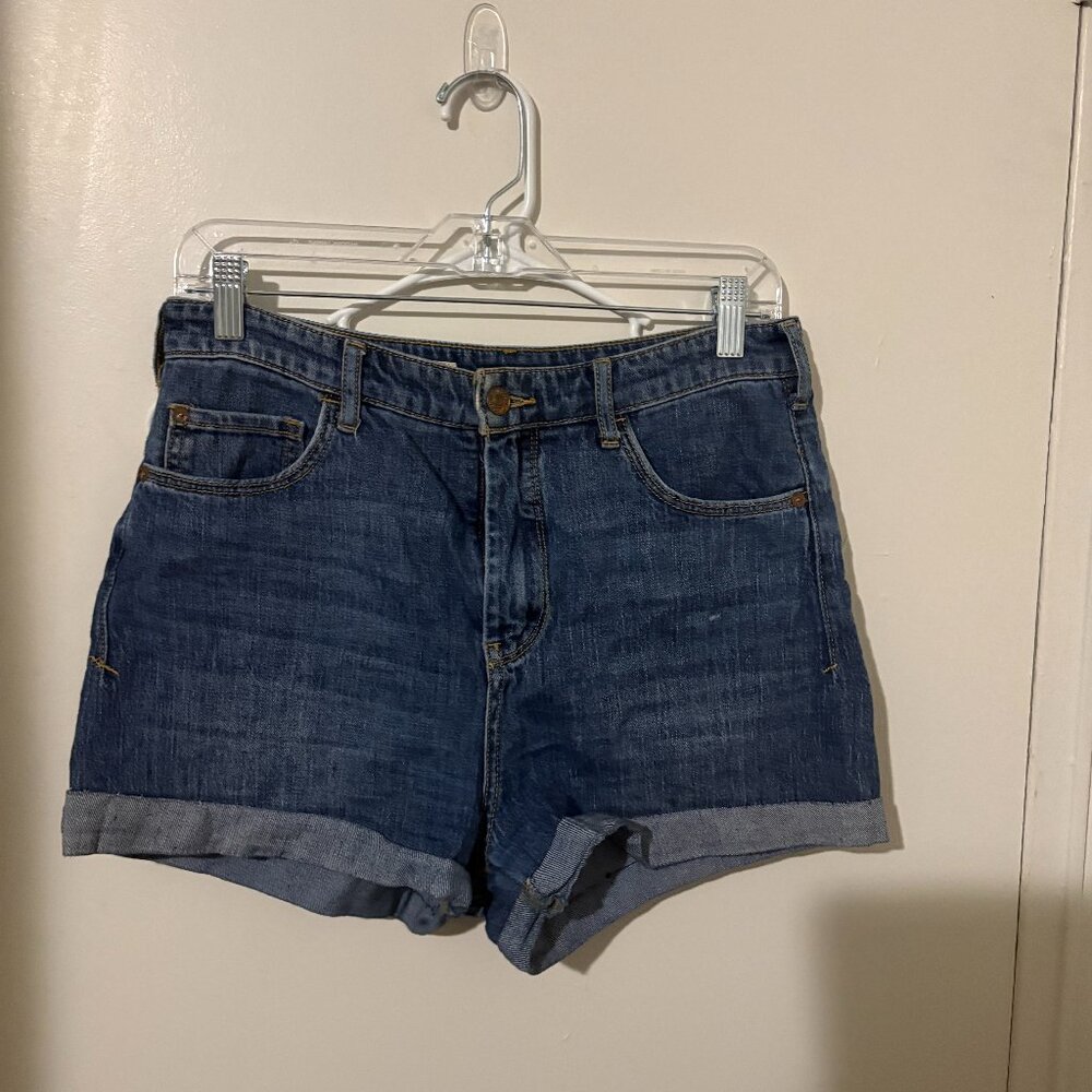 ⭐️ Pilcro Denim Cuffed Shorts – Size 28"